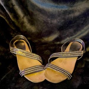 Like New! Kelly & Katie pewter rhinestone low wedge, size 8